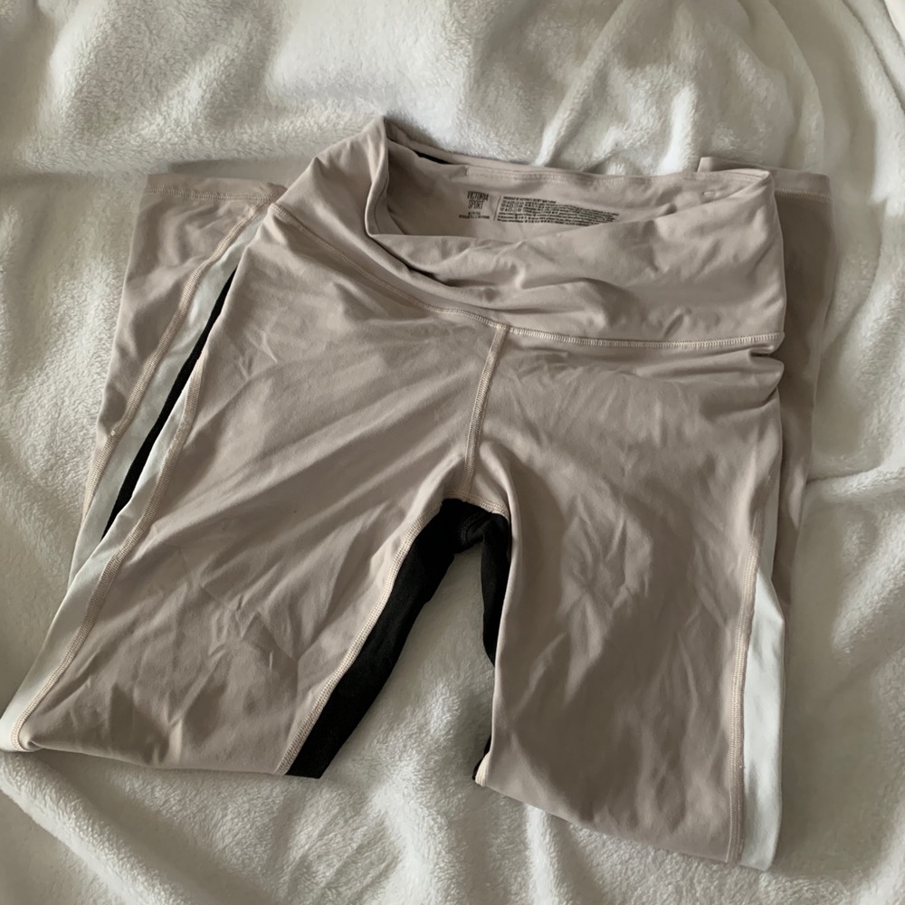 Victoria Secret Knockout Leggings